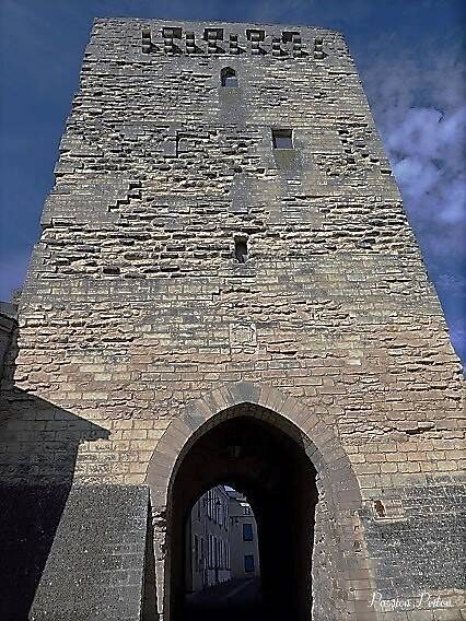 La tour porte au Prévost — vue 4