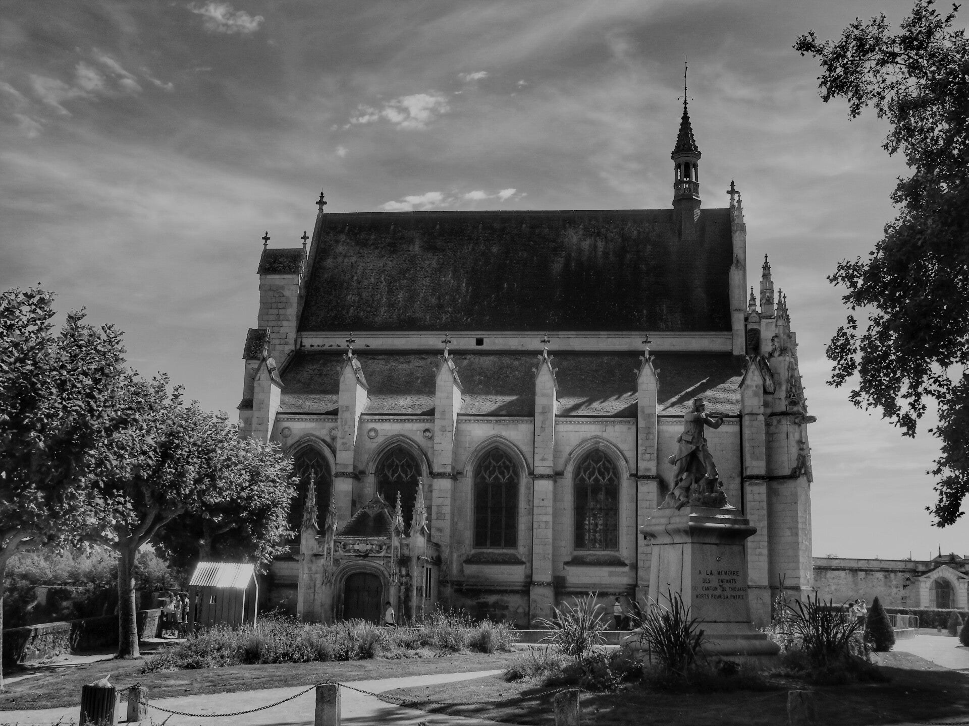 La chapelle collégiale du château — vue 1