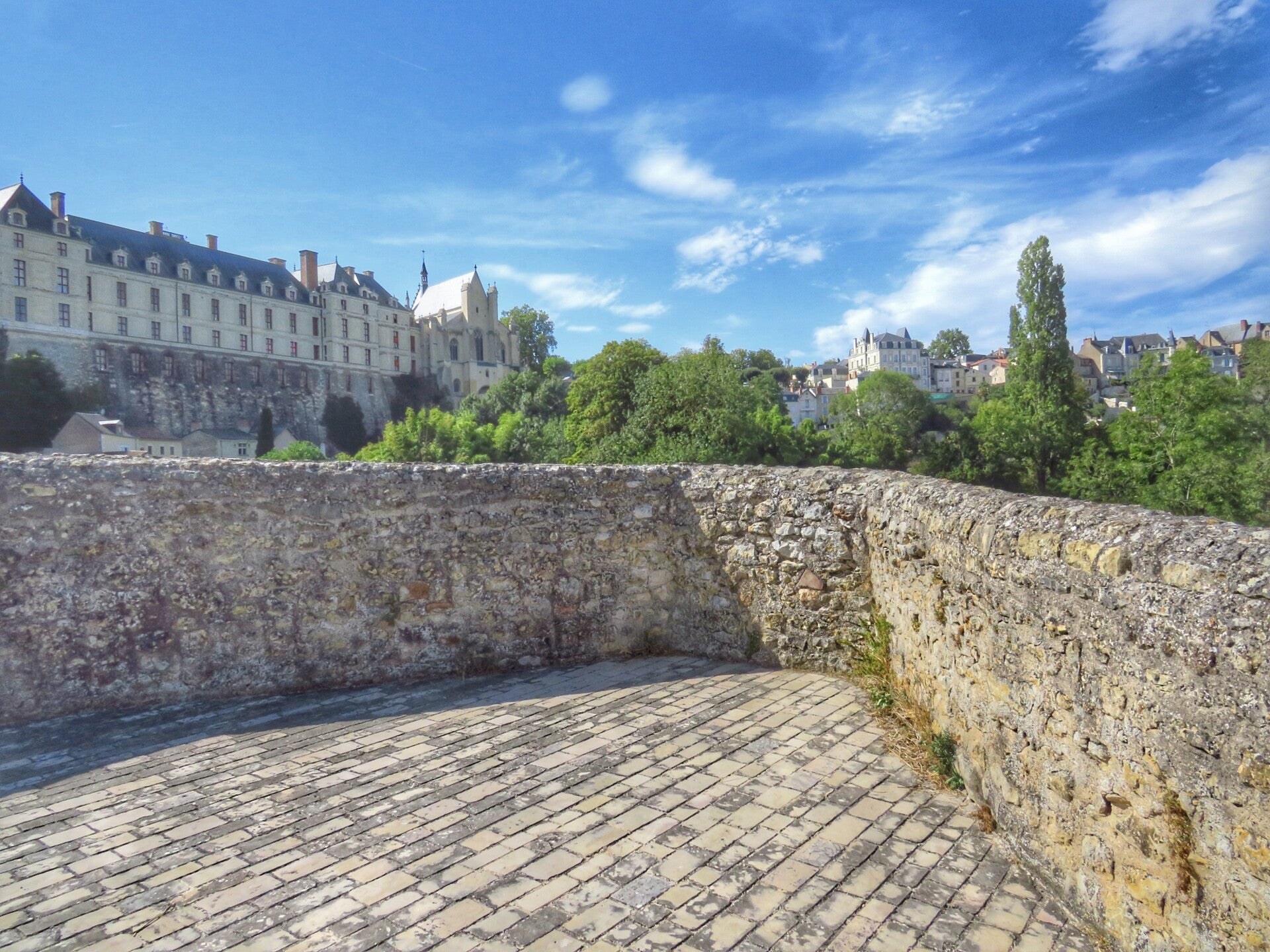 Le Thouet, les promenades et le canoë — vue 5