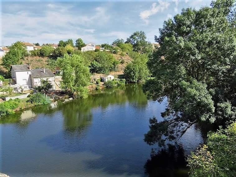Le Thouet, les promenades et le canoë — vue 12