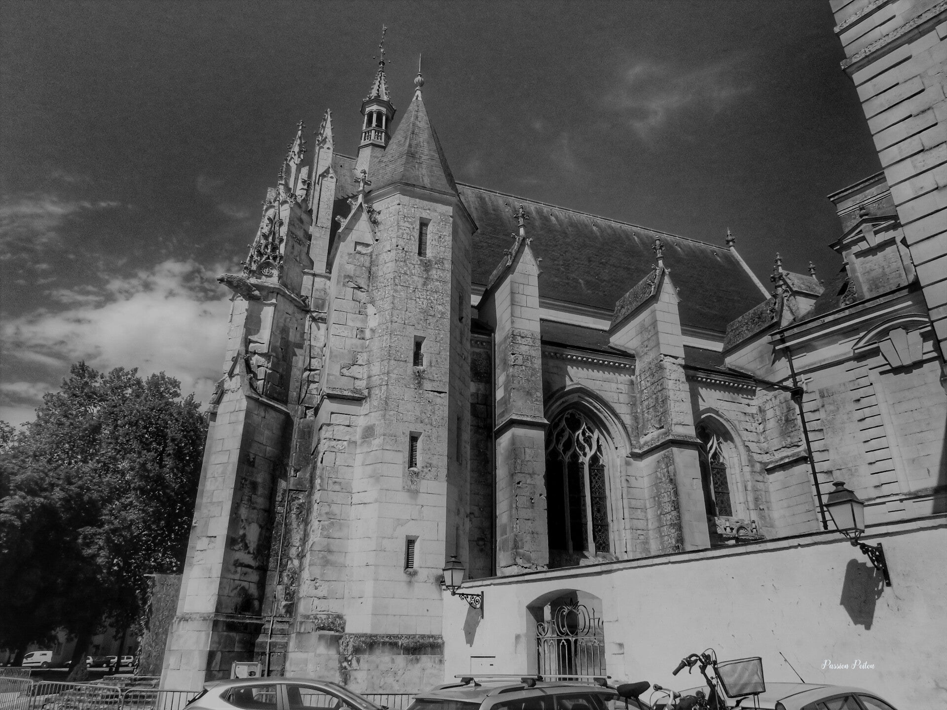 La chapelle collégiale du château — vue 3